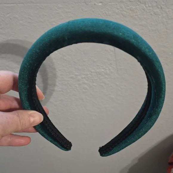 Nordstrom Holiday Hair Accessory Collection - Picture 2 of 11